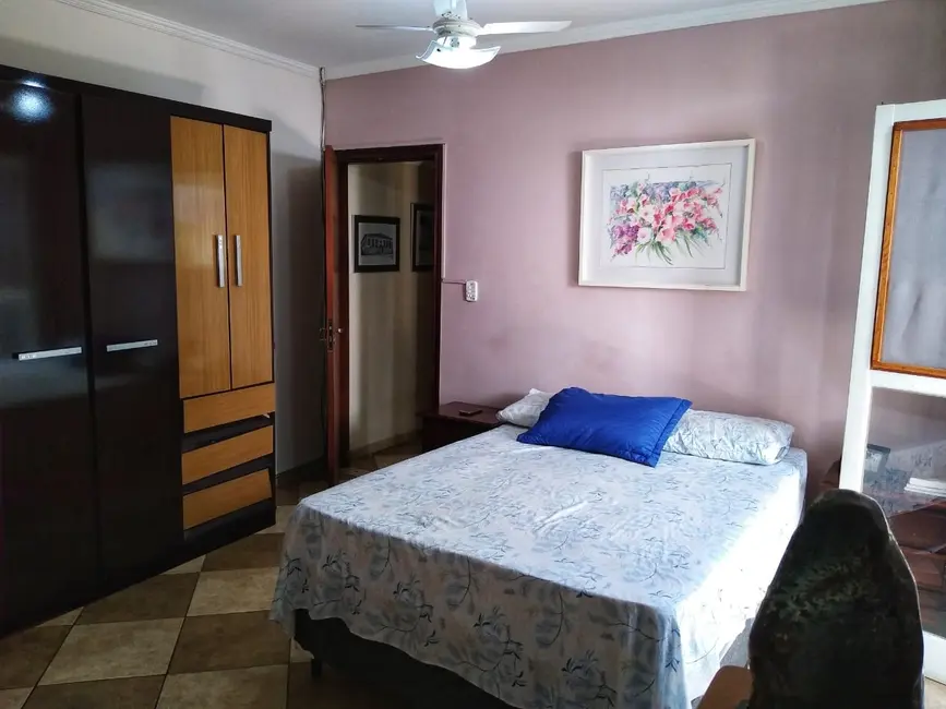 Foto 8 de Casa com 5 quartos à venda, 212m2 em Crispim, Pindamonhangaba - SP