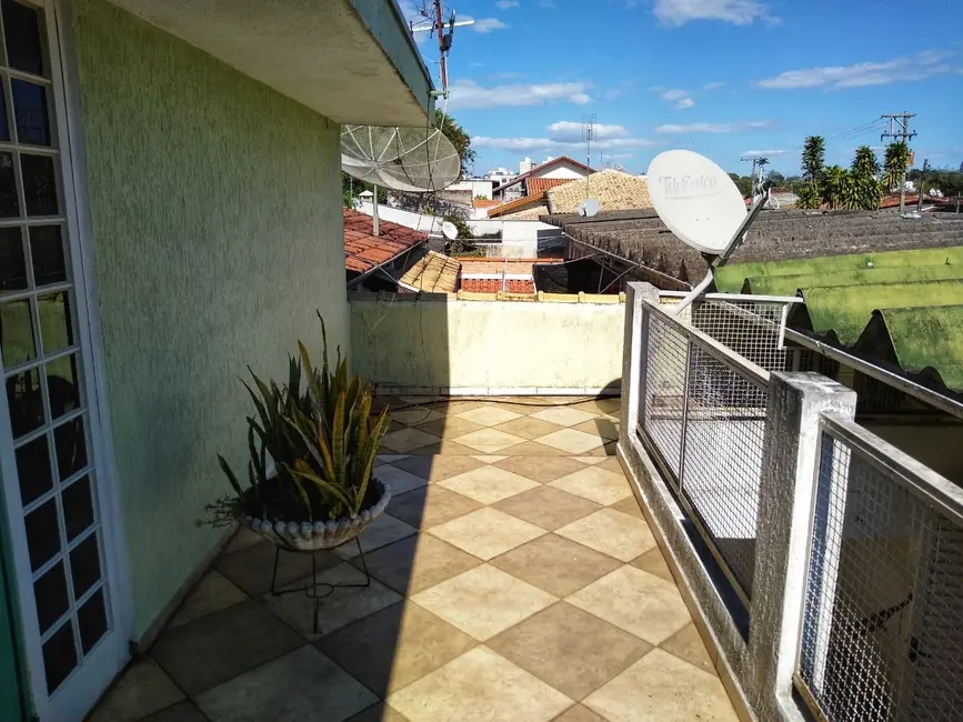 Foto 4 de Casa com 5 quartos à venda, 212m2 em Crispim, Pindamonhangaba - SP