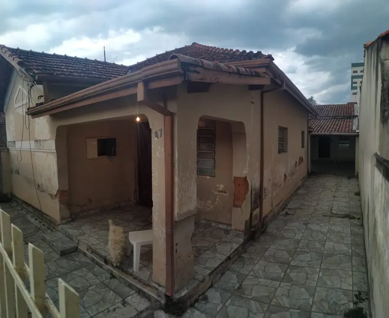 Foto 2 de Casa com 4 quartos à venda, 150m2 em Centro, Pindamonhangaba - SP