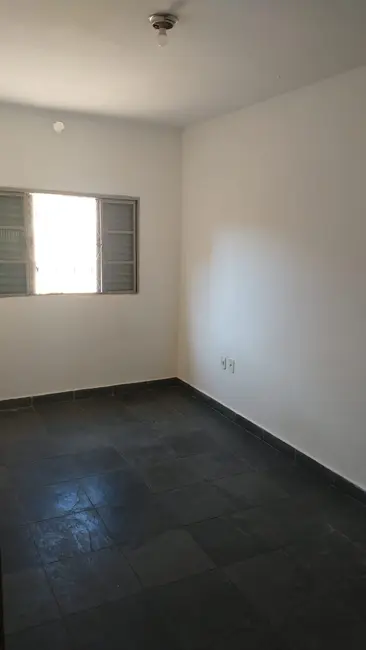 Foto 4 de Casa com 2 quartos à venda, 158m2 em Parque São Luís, Taubate - SP