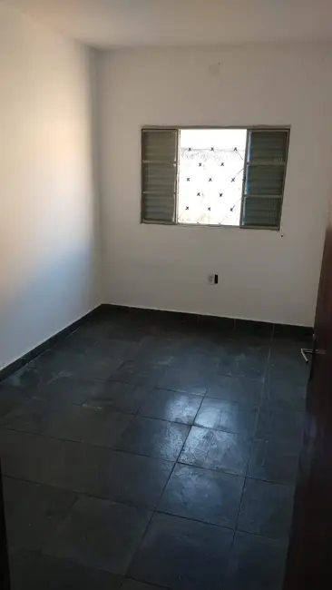 Foto 1 de Casa com 2 quartos à venda, 158m2 em Parque São Luís, Taubate - SP