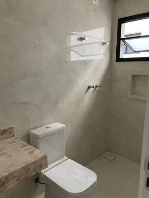 Foto 5 de Sobrado com 4 quartos à venda, 237m2 em Bairro do Grama, Cacapava - SP