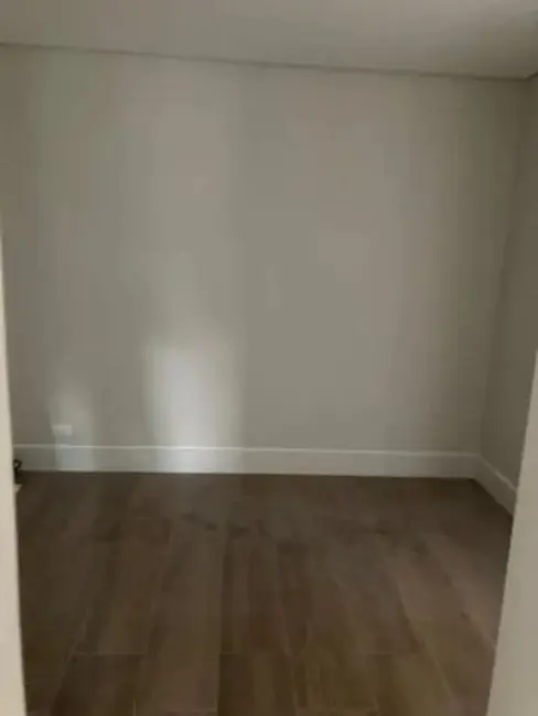Foto 2 de Sobrado com 4 quartos à venda, 237m2 em Bairro do Grama, Cacapava - SP