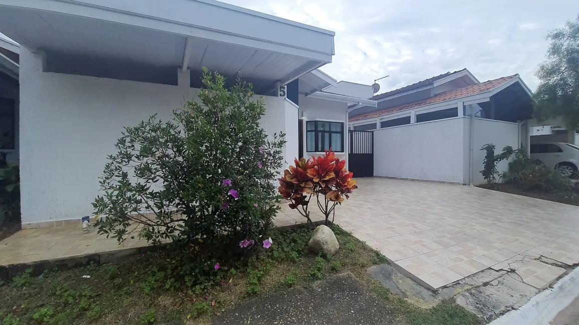 Foto 1 de Casa de Condomínio com 4 quartos à venda em Parque São Luís, Taubate - SP