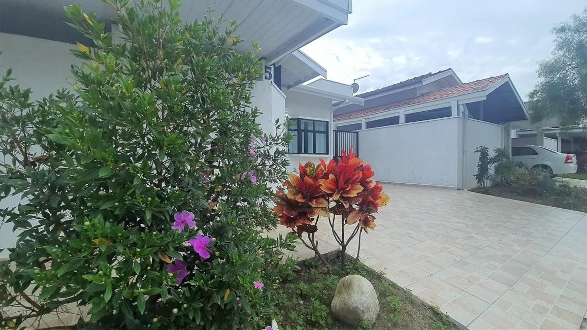 Casa de Condomínio com 4 quartos à venda em Parque São Luís, Taubate - SP - imagem 2 Foto 2 de Casa de Condomínio com 4 quartos à venda em Parque São Luís, Taubate - SP