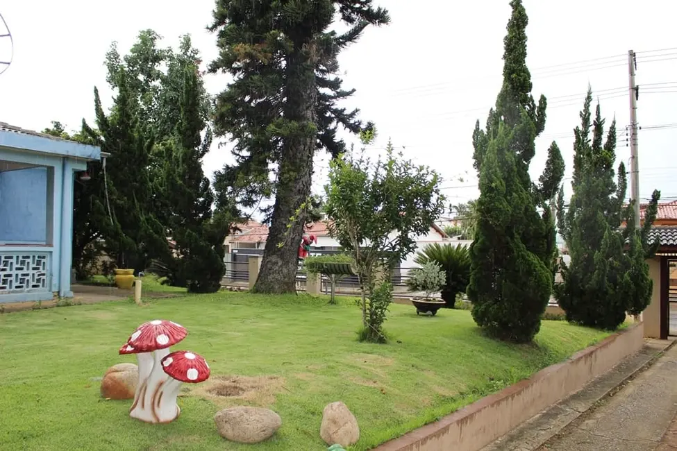 Foto 4 de Casa com 6 quartos à venda, 400m2 em Santana, Pindamonhangaba - SP