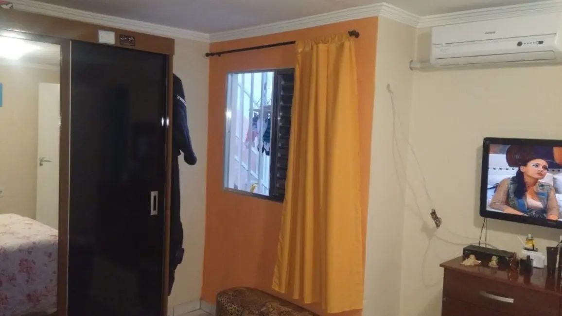 Foto 4 de Casa com 3 quartos à venda, 200m2 em Residencial Pasin, Pindamonhangaba - SP