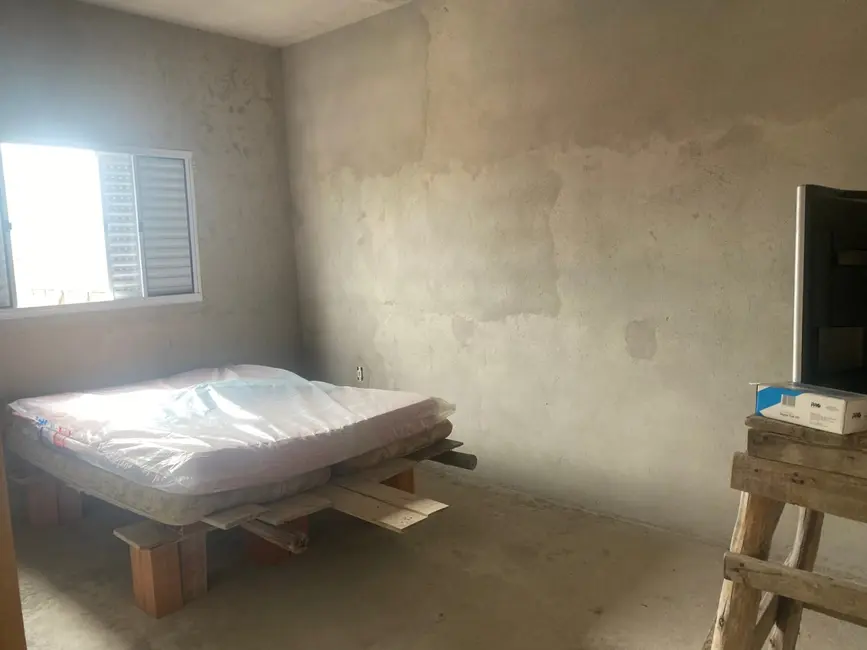 Foto 6 de Sobrado com 3 quartos à venda, 237m2 em Pindamonhangaba - SP