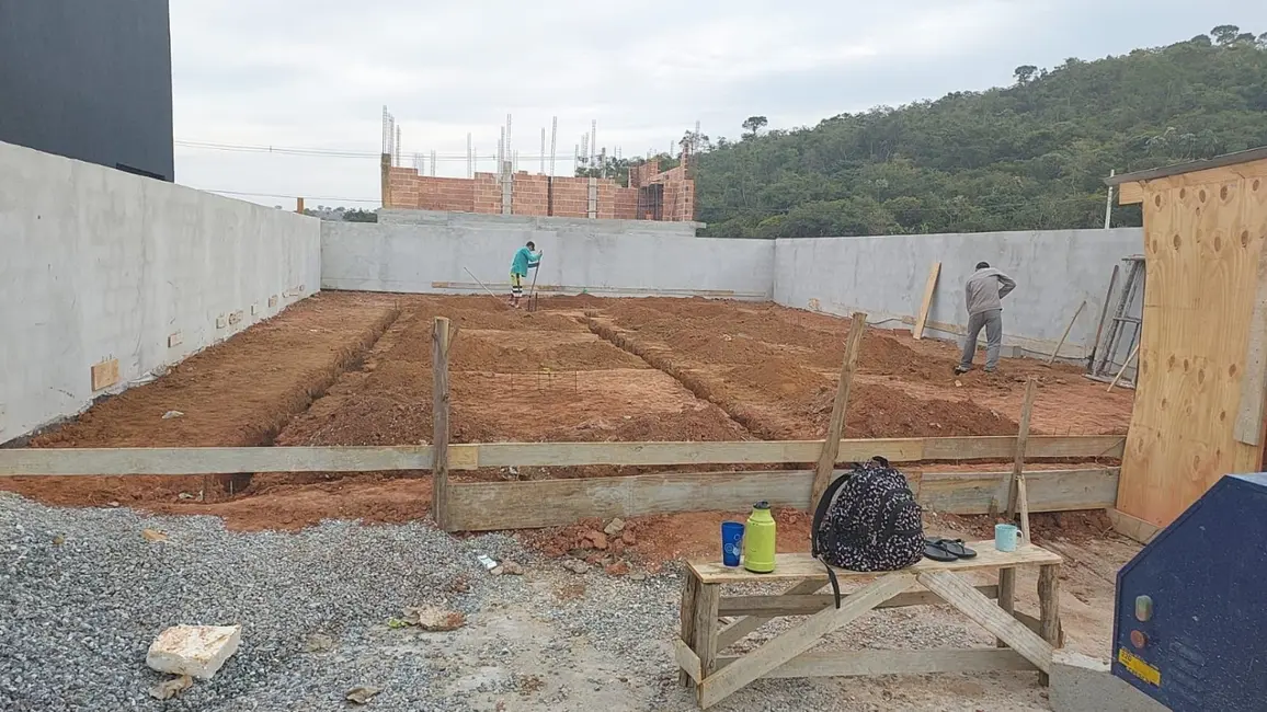 Foto 4 de Sobrado com 3 quartos à venda em Jardim Marlene Miranda, Taubate - SP