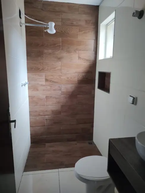 Foto 2 de Casa com 2 quartos à venda, 85m2 em Vila Rica, Pindamonhangaba - SP