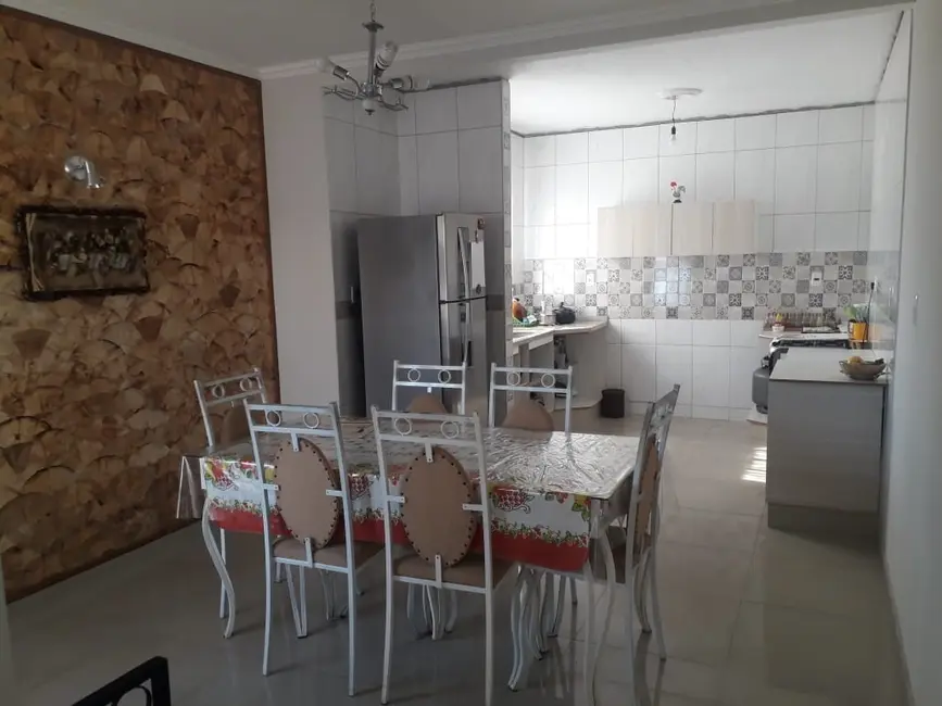 Foto 8 de Sobrado com 4 quartos à venda, 158m2 em Aparecida - SP