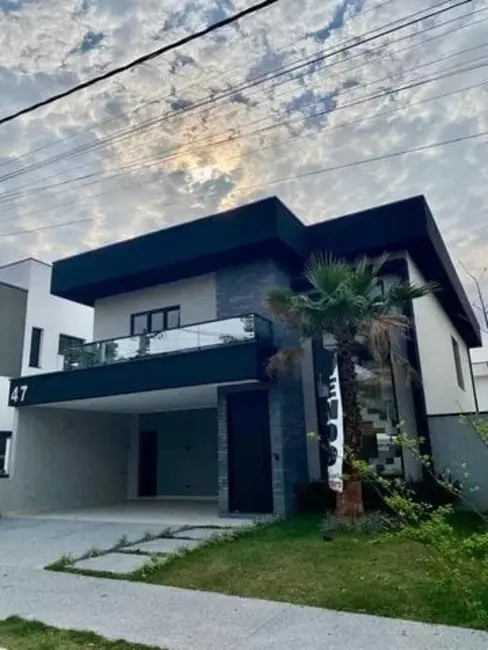 Foto 1 de Casa de Condomínio com 4 quartos à venda, 237m2 em Bairro do Grama, Cacapava - SP