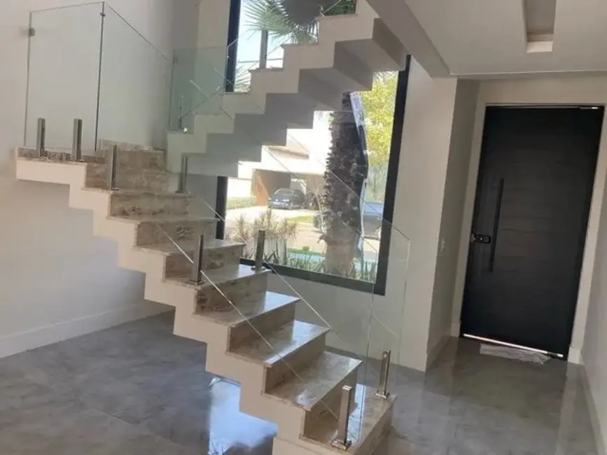 Foto 5 de Casa de Condomínio com 4 quartos à venda, 237m2 em Bairro do Grama, Cacapava - SP