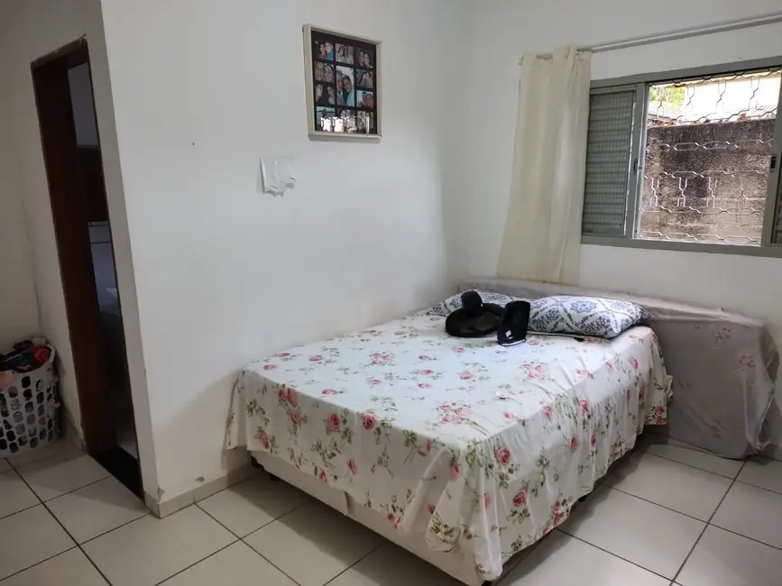 Foto 9 de Casa com 3 quartos à venda, 100m2 em Loteamento Residencial e Comercial Araguaia, Pindamonhangaba - SP