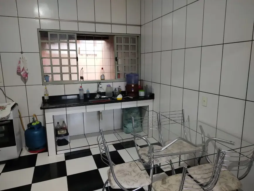 Foto 5 de Casa com 3 quartos à venda, 100m2 em Loteamento Residencial e Comercial Araguaia, Pindamonhangaba - SP