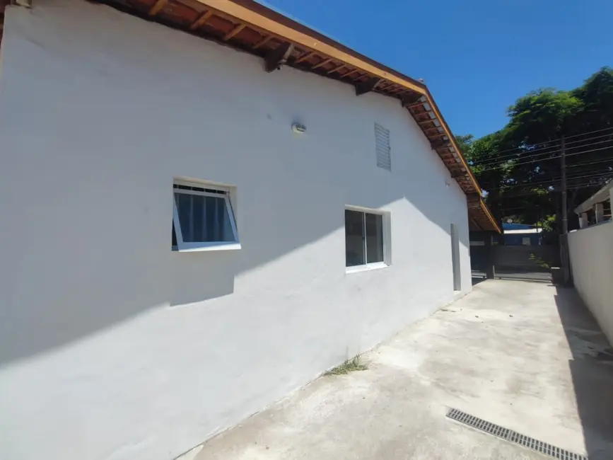 Foto 6 de Casa com 3 quartos à venda, 120m2 em Conjunto Residencial Araretama, Pindamonhangaba - SP