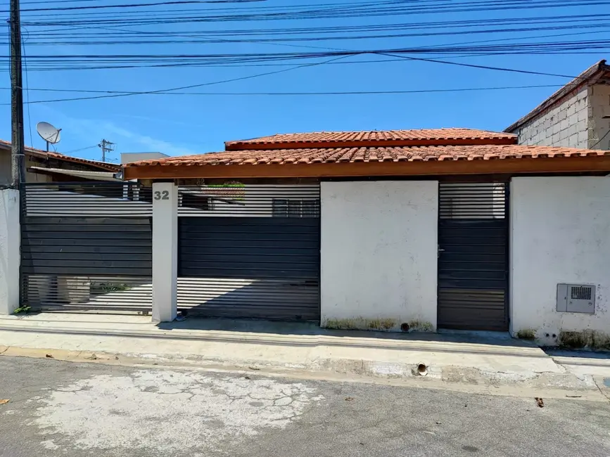 Foto 1 de Casa com 3 quartos à venda, 120m2 em Conjunto Residencial Araretama, Pindamonhangaba - SP