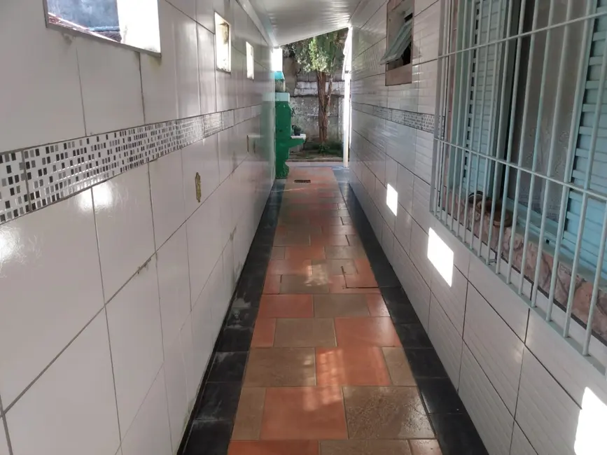 Foto 2 de Casa com 3 quartos à venda, 250m2 em Crispim, Pindamonhangaba - SP