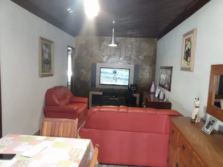 Foto 8 de Casa com 3 quartos à venda, 250m2 em Crispim, Pindamonhangaba - SP