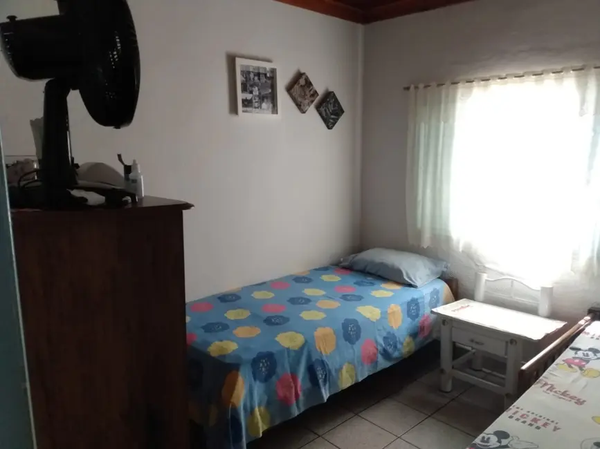 Foto 3 de Casa com 3 quartos à venda, 250m2 em Crispim, Pindamonhangaba - SP