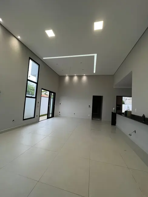 Foto 3 de Casa de Condomínio com 3 quartos à venda, 153m2 em Residencial Bardan, Taubate - SP