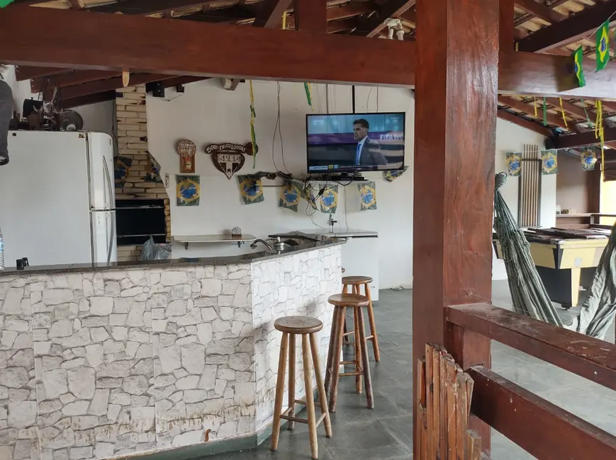 Foto 5 de Sobrado com 3 quartos à venda, 280m2 em Pindamonhangaba - SP