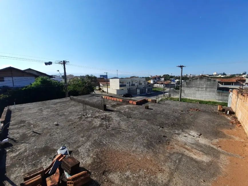 Foto 5 de Casa com 3 quartos à venda, 65m2 em Pindamonhangaba - SP