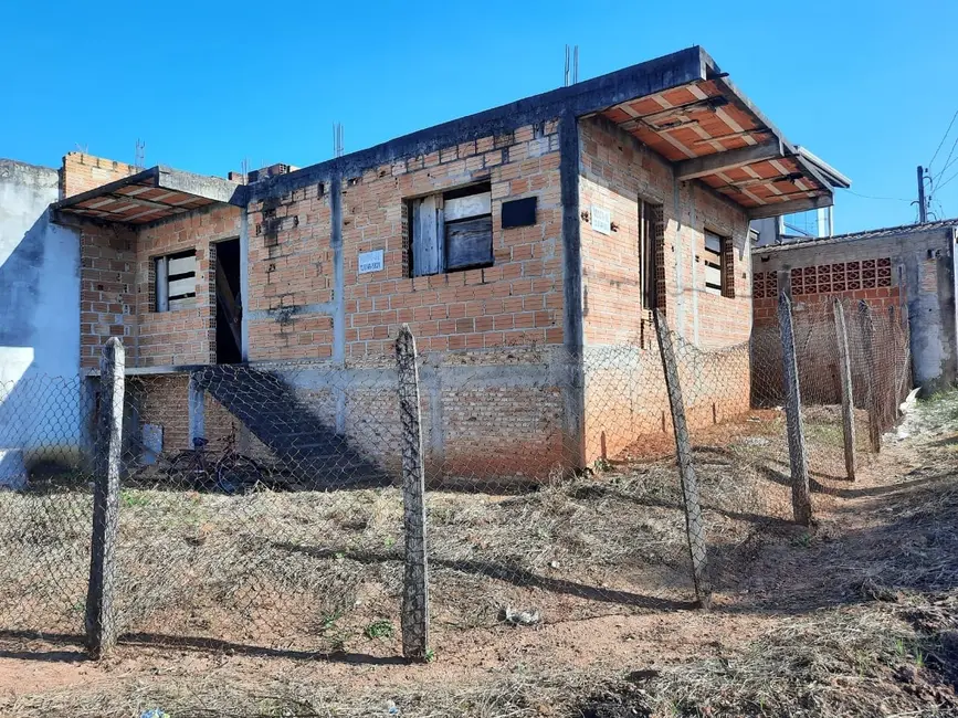 Foto 1 de Casa com 3 quartos à venda, 65m2 em Pindamonhangaba - SP