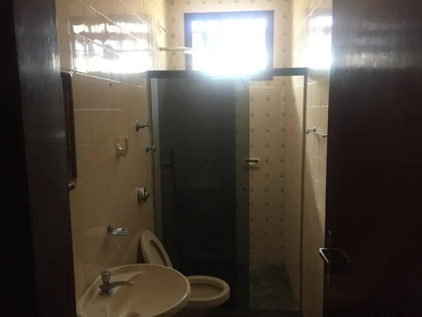 Foto 6 de Casa com 5 quartos à venda, 200m2 em Centro, Caraguatatuba - SP