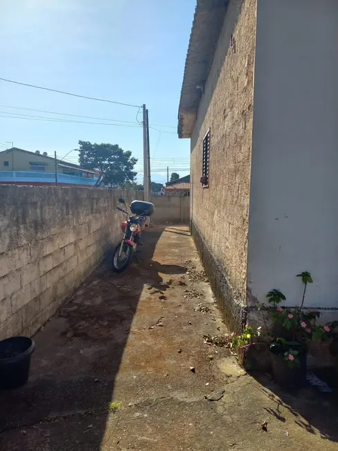 Foto 1 de Casa com 1 quarto à venda em Cidade Nova, Pindamonhangaba - SP