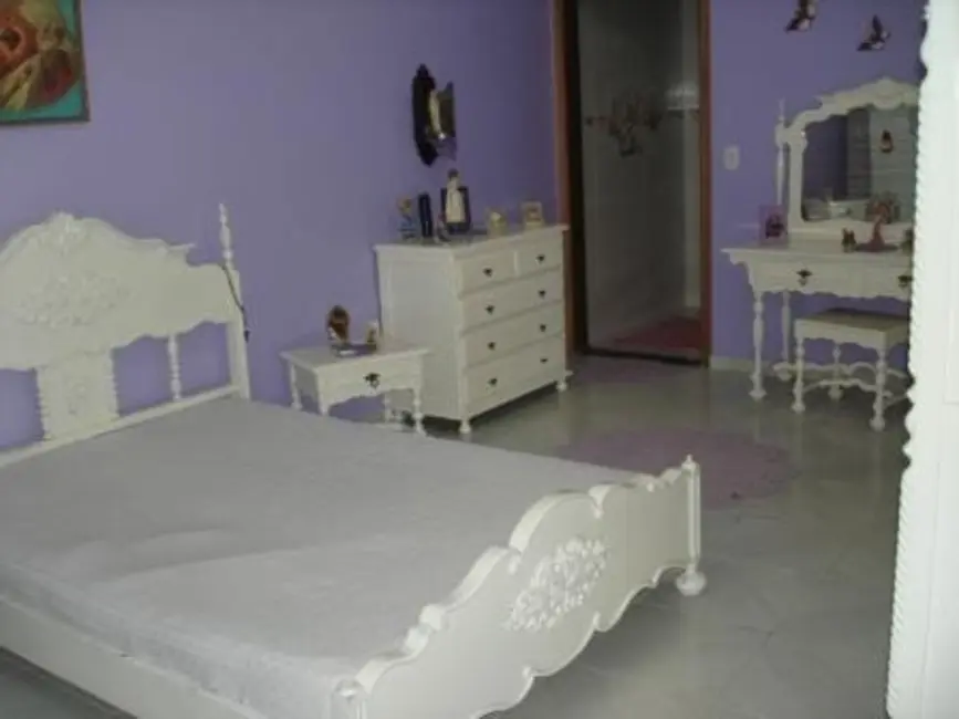 Foto 1 de Sobrado com 3 quartos à venda, 325m2 em Moreira César, Pindamonhangaba - SP