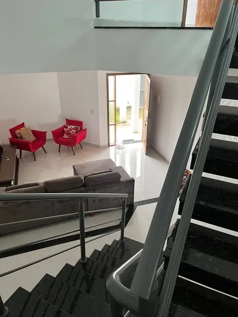Foto 7 de Sobrado com 3 quartos à venda, 240m2 em Potim - SP