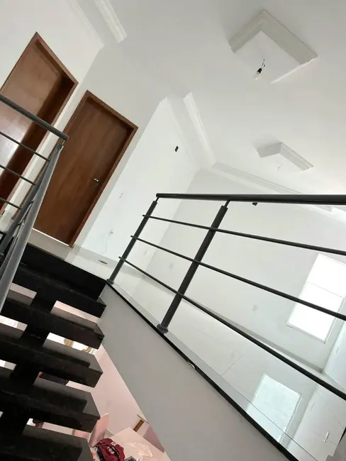 Foto 8 de Sobrado com 3 quartos à venda, 240m2 em Potim - SP