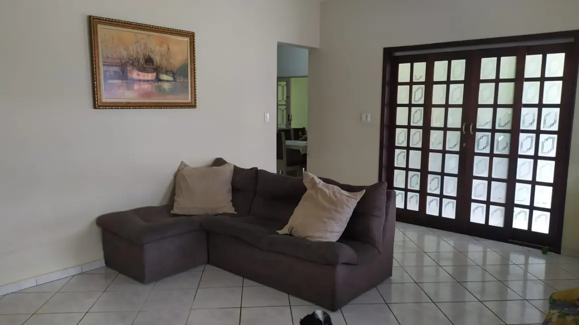 Foto 7 de Casa com 4 quartos à venda, 171m2 em Pindamonhangaba - SP