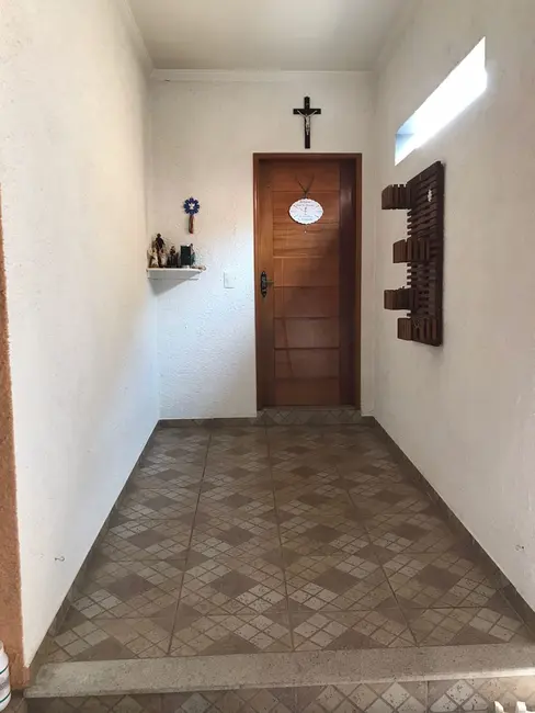Foto 3 de Casa com 3 quartos à venda, 232m2 em Campos Elíseos, Taubate - SP