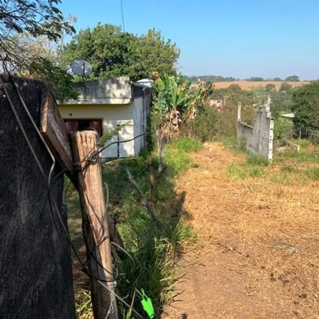 Foto 3 de Casa com 1 quarto à venda, 37m2 em Pindamonhangaba - SP