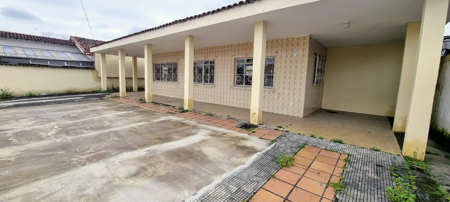 Foto 1 de Casa com 3 quartos à venda, 260m2 em Moreira César, Pindamonhangaba - SP