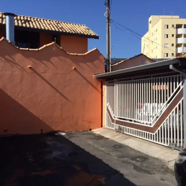 Casa com 3 quartos à venda, 192m2 em Jardim da Luz, Taubate - SP - imagem 3 Foto 3 de Casa com 3 quartos à venda, 192m2 em Jardim da Luz, Taubate - SP