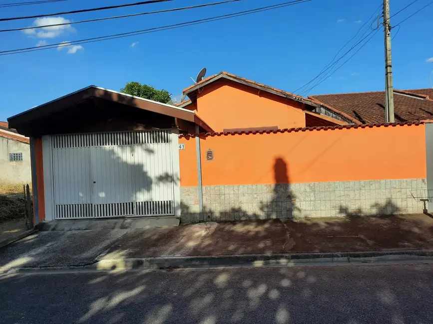 Foto 1 de Casa com 3 quartos à venda, 170m2 em Pindamonhangaba - SP