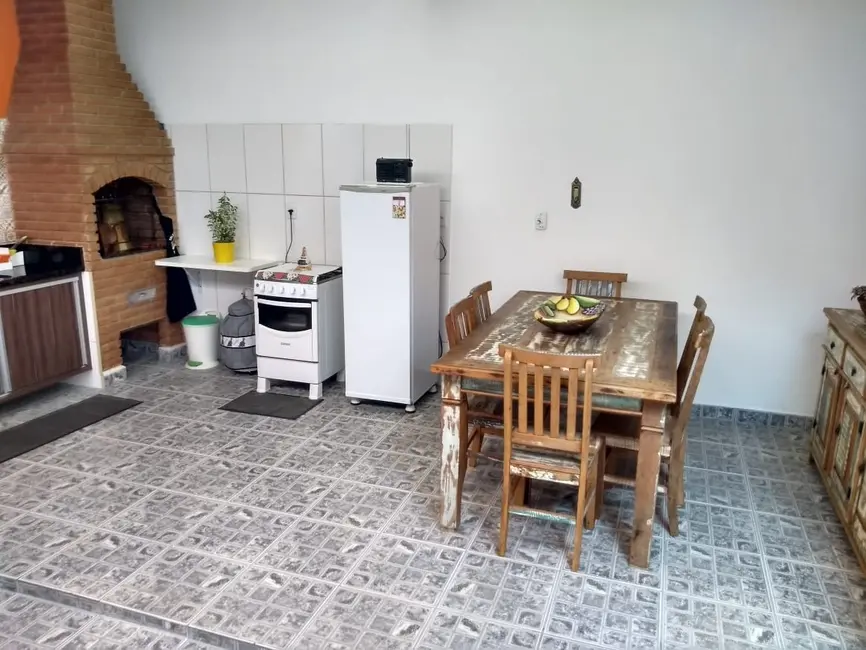 Sobrado com 2 quartos à venda, 137m2 em Residencial Ouro Verde, Pindamonhangaba - SP - imagem 8 Foto 8 de Sobrado com 2 quartos à venda, 137m2 em Residencial Ouro Verde, Pindamonhangaba - SP