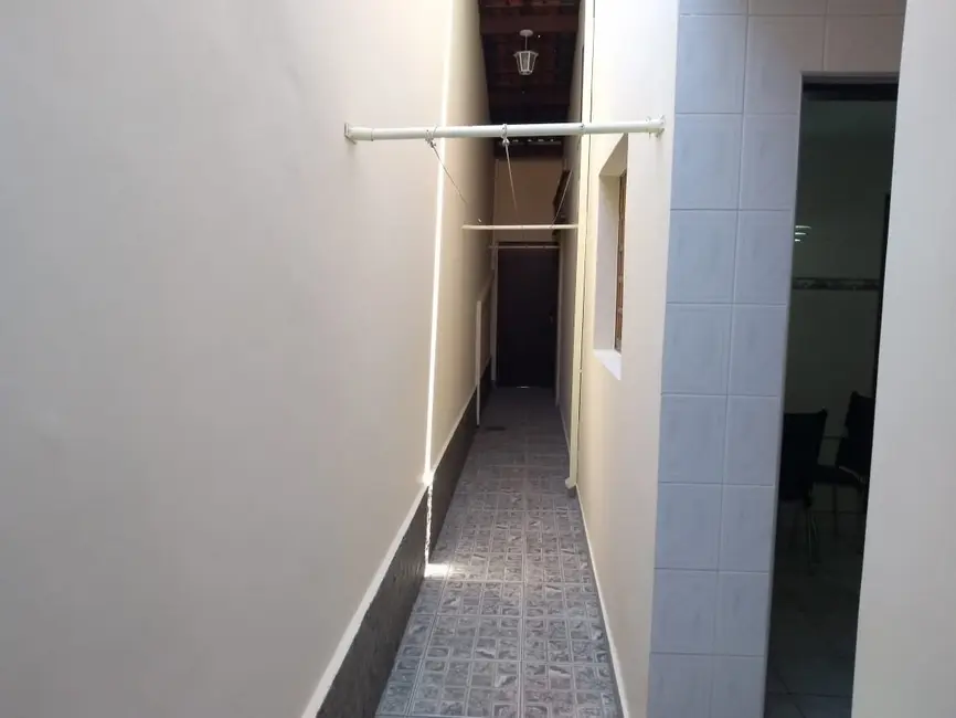 Sobrado com 2 quartos à venda, 137m2 em Residencial Ouro Verde, Pindamonhangaba - SP - imagem 3 Foto 3 de Sobrado com 2 quartos à venda, 137m2 em Residencial Ouro Verde, Pindamonhangaba - SP