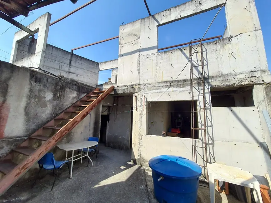 Foto 9 de Casa com 7 quartos à venda e para alugar, 300m2 em Campos Elíseos, Taubate - SP