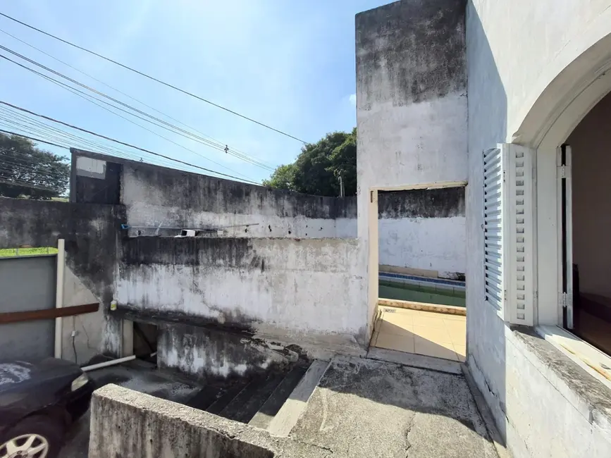 Foto 3 de Casa com 7 quartos à venda e para alugar, 300m2 em Campos Elíseos, Taubate - SP