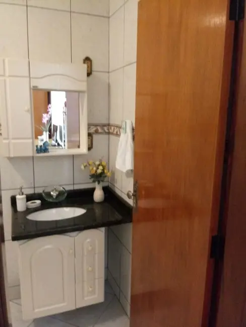 Foto 2 de Casa com 3 quartos à venda, 133m2 em Vila Rica, Pindamonhangaba - SP