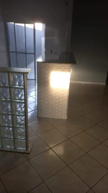 Foto 3 de Casa com 2 quartos à venda, 80m2 em Residencial e Comercial Laerte Asumpção, Pindamonhangaba - SP