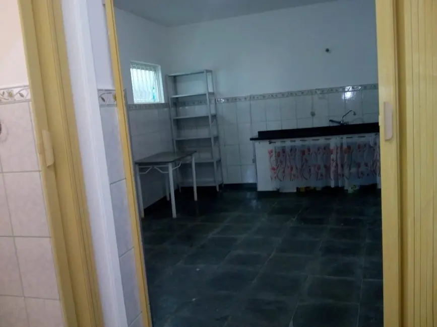 Foto 9 de Casa com 3 quartos para alugar, 229m2 em Jardim Santa Clara, Taubate - SP