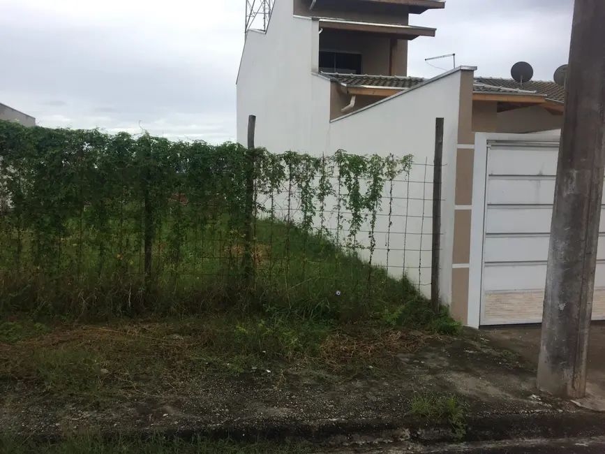 Foto 2 de Terreno / Lote à venda, 250m2 em Pindamonhangaba - SP