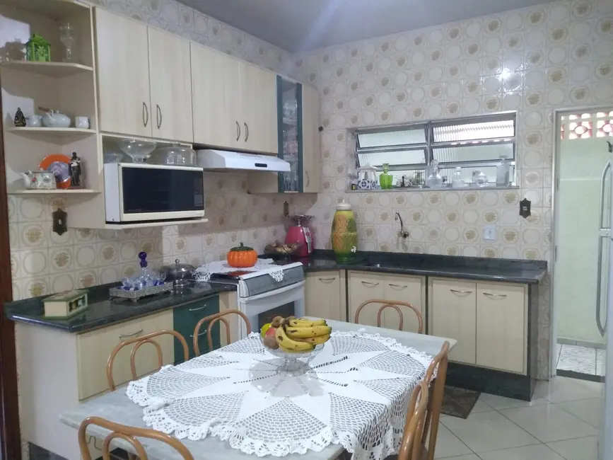 Foto 5 de Sobrado com 3 quartos à venda, 202m2 em Estiva, Taubate - SP