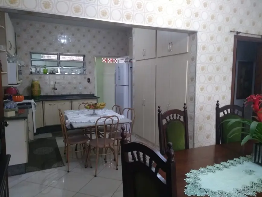 Foto 7 de Sobrado com 3 quartos à venda, 202m2 em Estiva, Taubate - SP