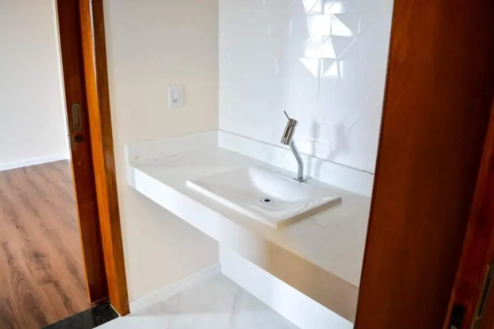 Foto 5 de Sobrado com 4 quartos à venda, 245m2 em Jardim Baronesa, Taubate - SP